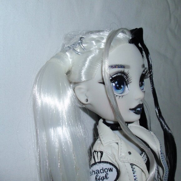 Rainbow Shadow High Heather Grayson Fashion Doll - Picture 6 of 16